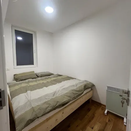 New Treska, Apartament *